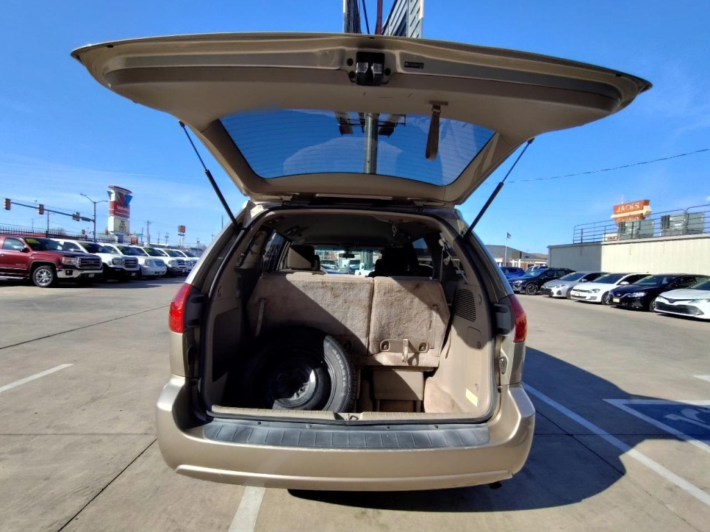 2006 Toyota Sienna Image 38