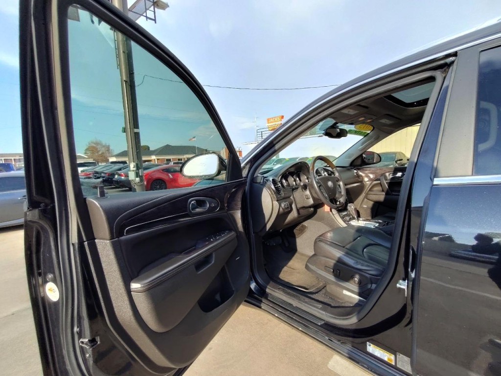 2015 Buick Enclave Image 13