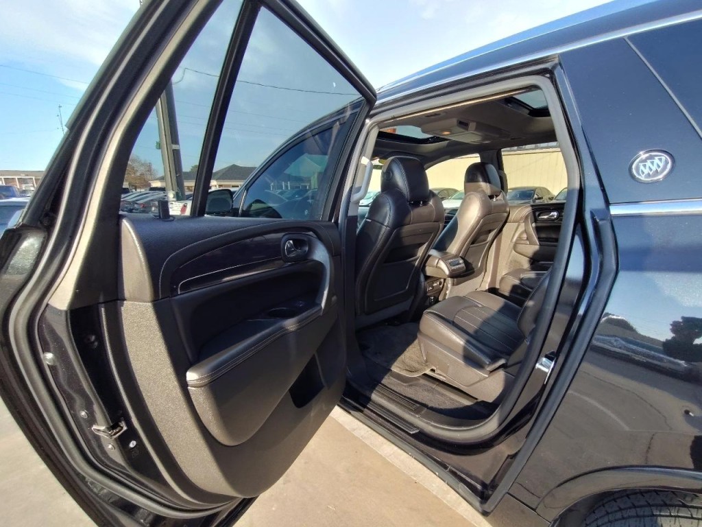 2015 Buick Enclave Image 31