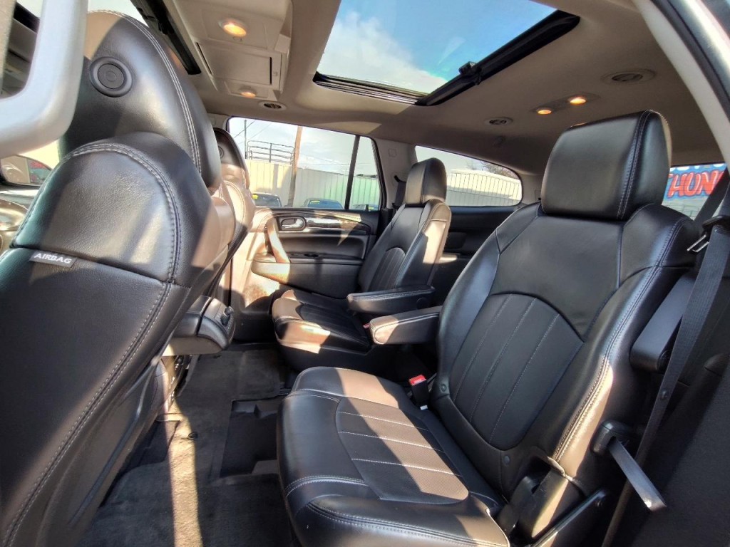 2015 Buick Enclave Image 33