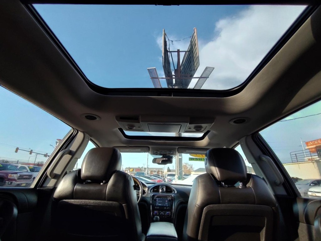 2015 Buick Enclave Image 37