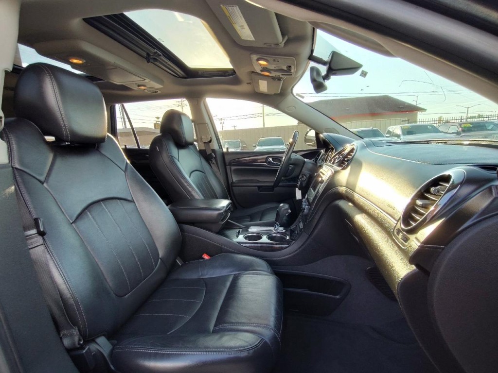 2015 Buick Enclave Image 45