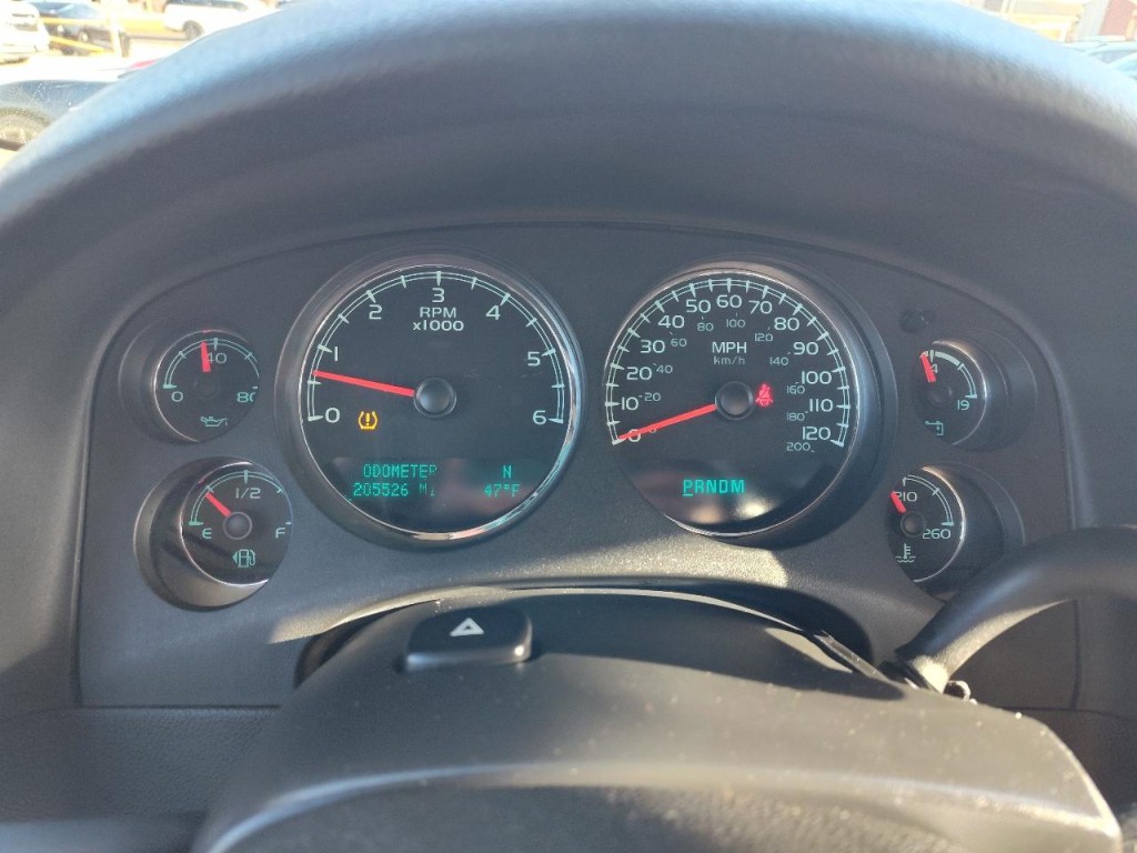 2011 Chevrolet Suburban Image 19