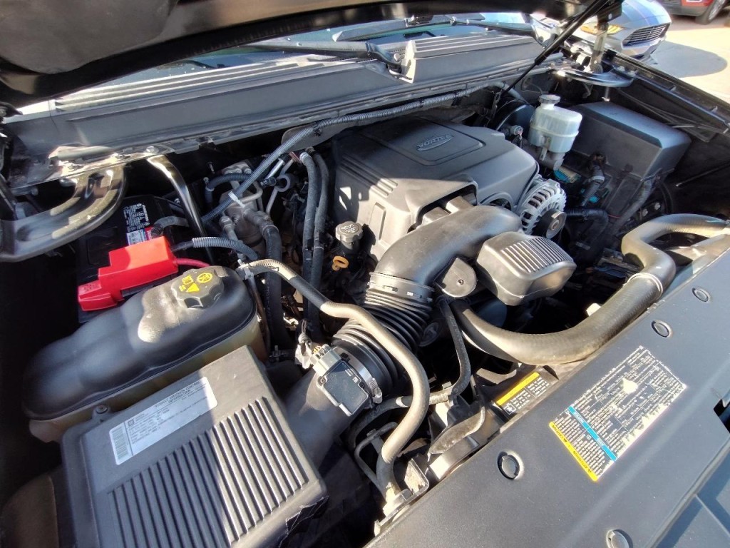 2011 Chevrolet Suburban Image 44