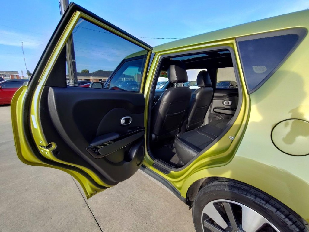 2015 Kia Soul Image 32