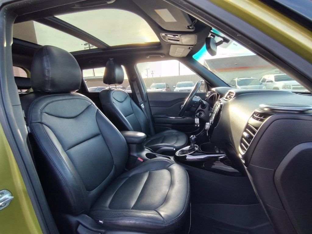 2015 Kia Soul Image 46