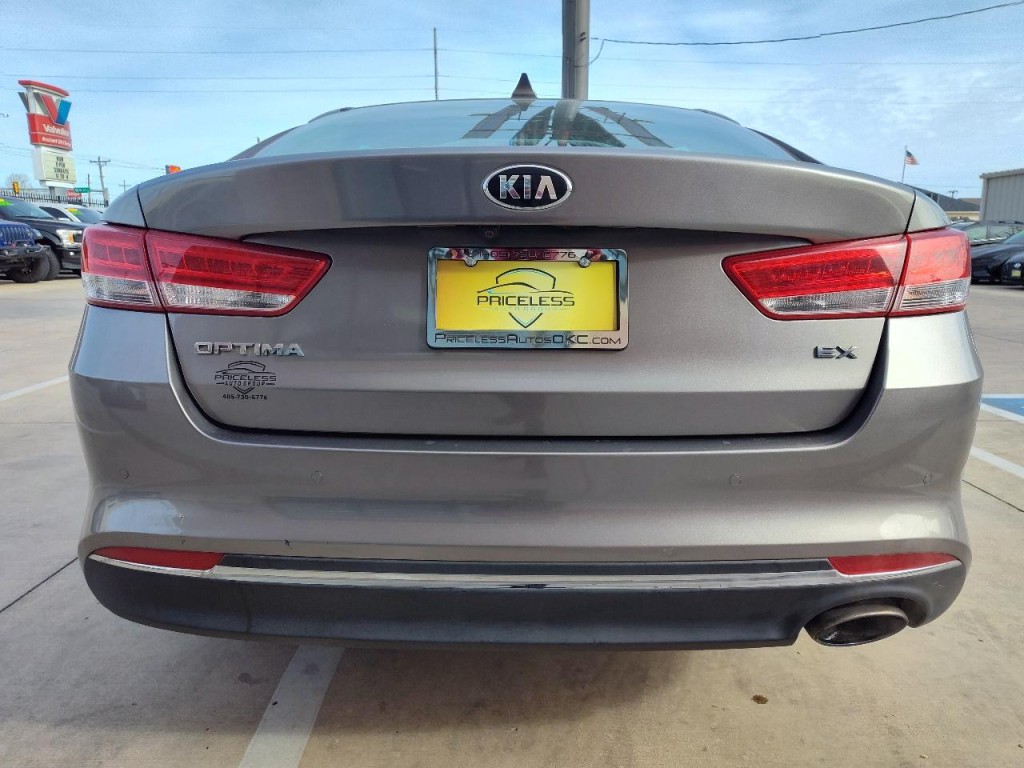 2018 Kia Optima Image 5