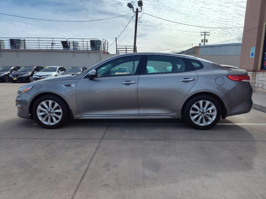 2018 Kia Optima Image 7