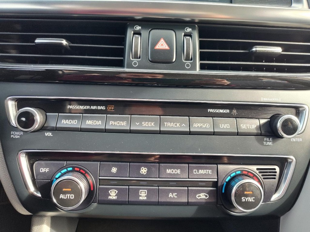 2018 Kia Optima Image 28