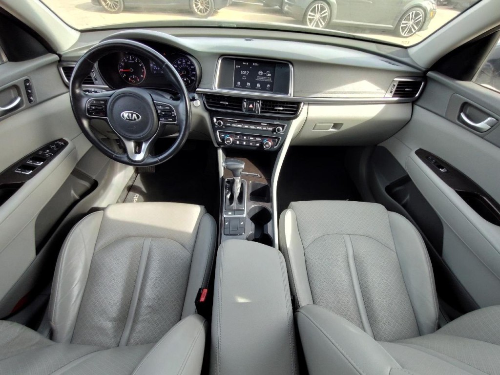 2018 Kia Optima Image 32