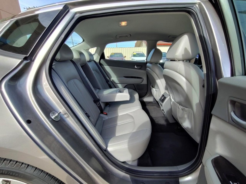 2018 Kia Optima Image 37