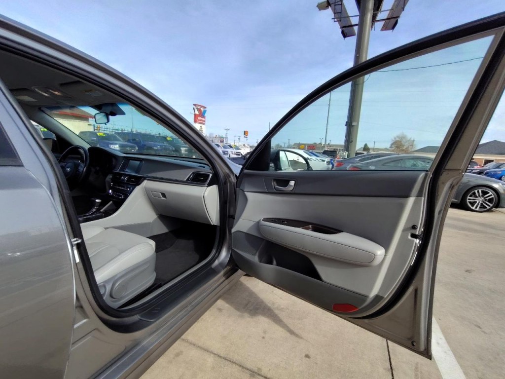 2018 Kia Optima Image 40