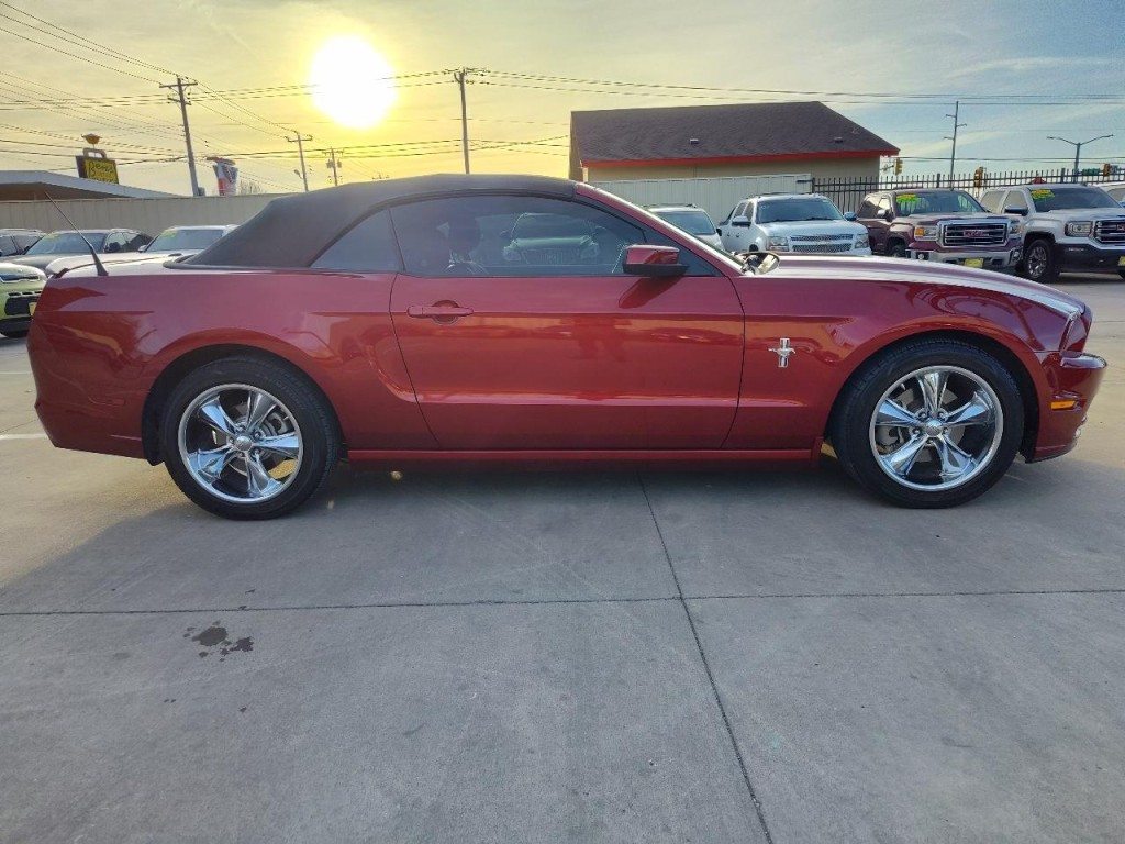 2014 Ford Mustang Image 3
