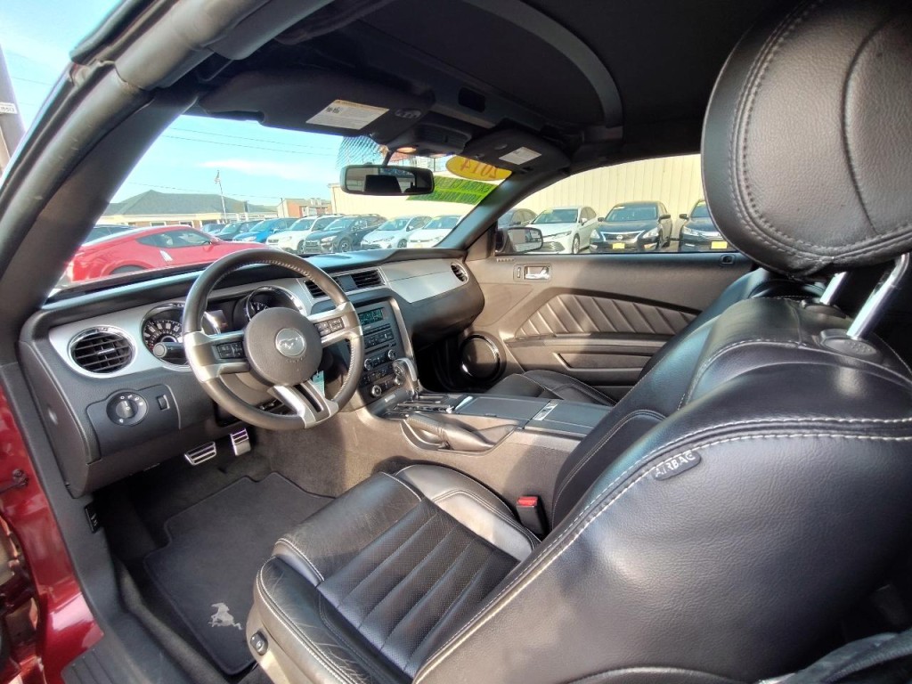 2014 Ford Mustang Image 25