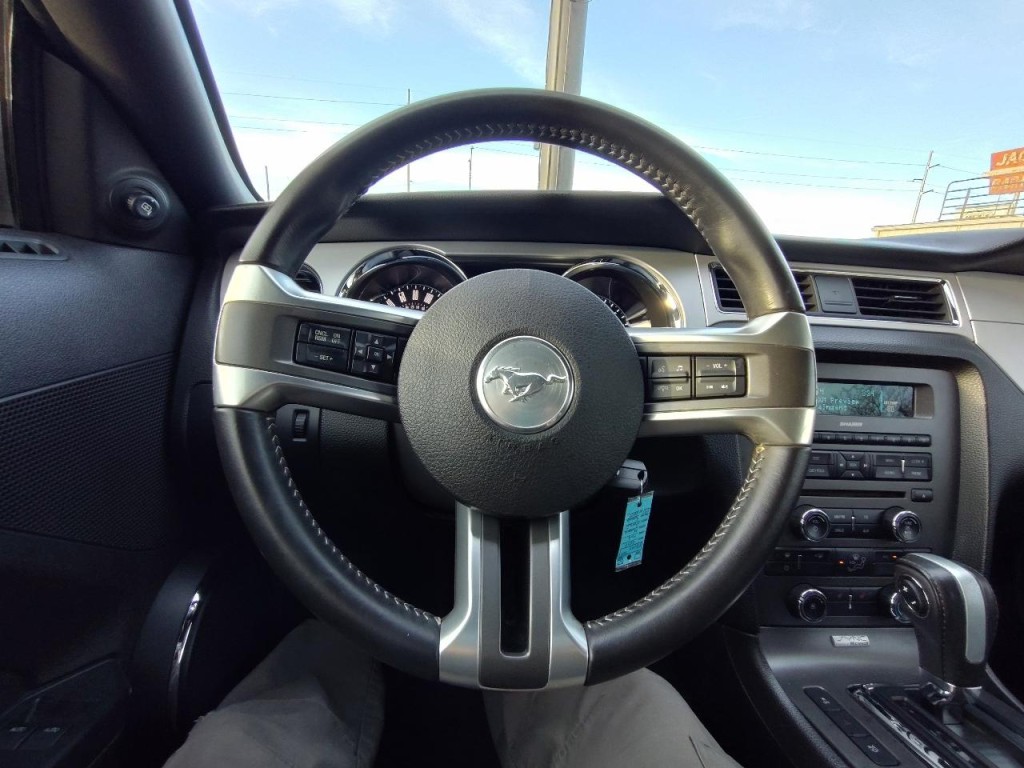 2014 Ford Mustang Image 26