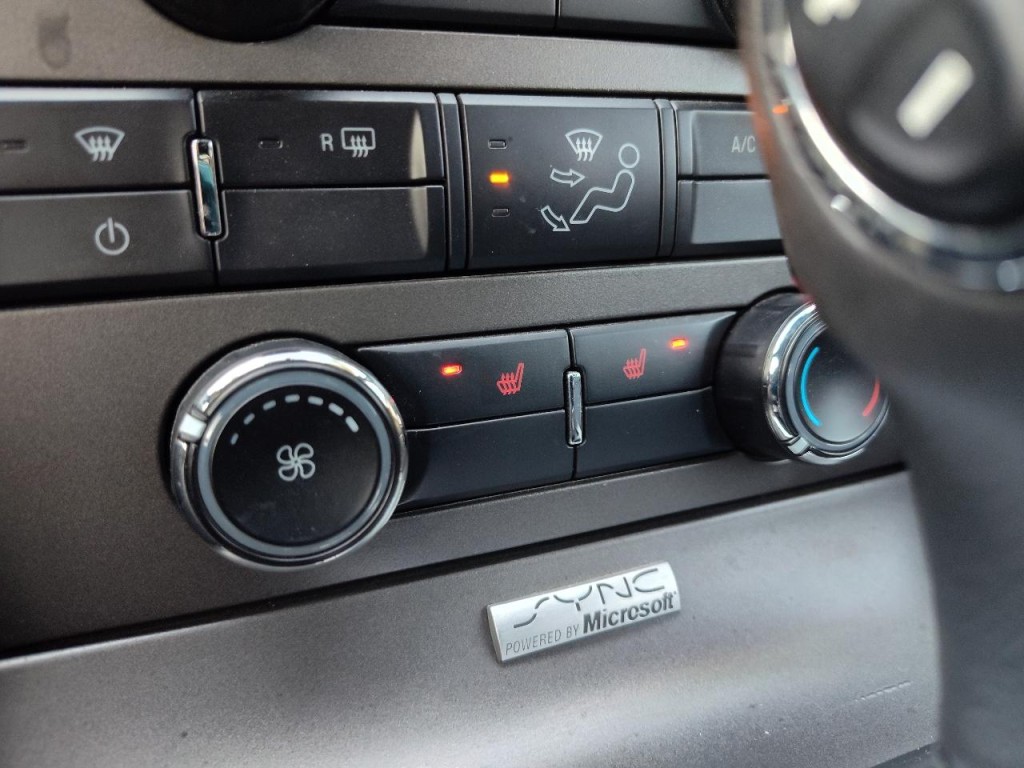 2014 Ford Mustang Image 33