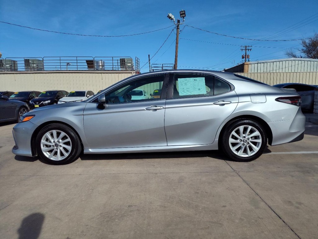 2023 Toyota Camry Image 7