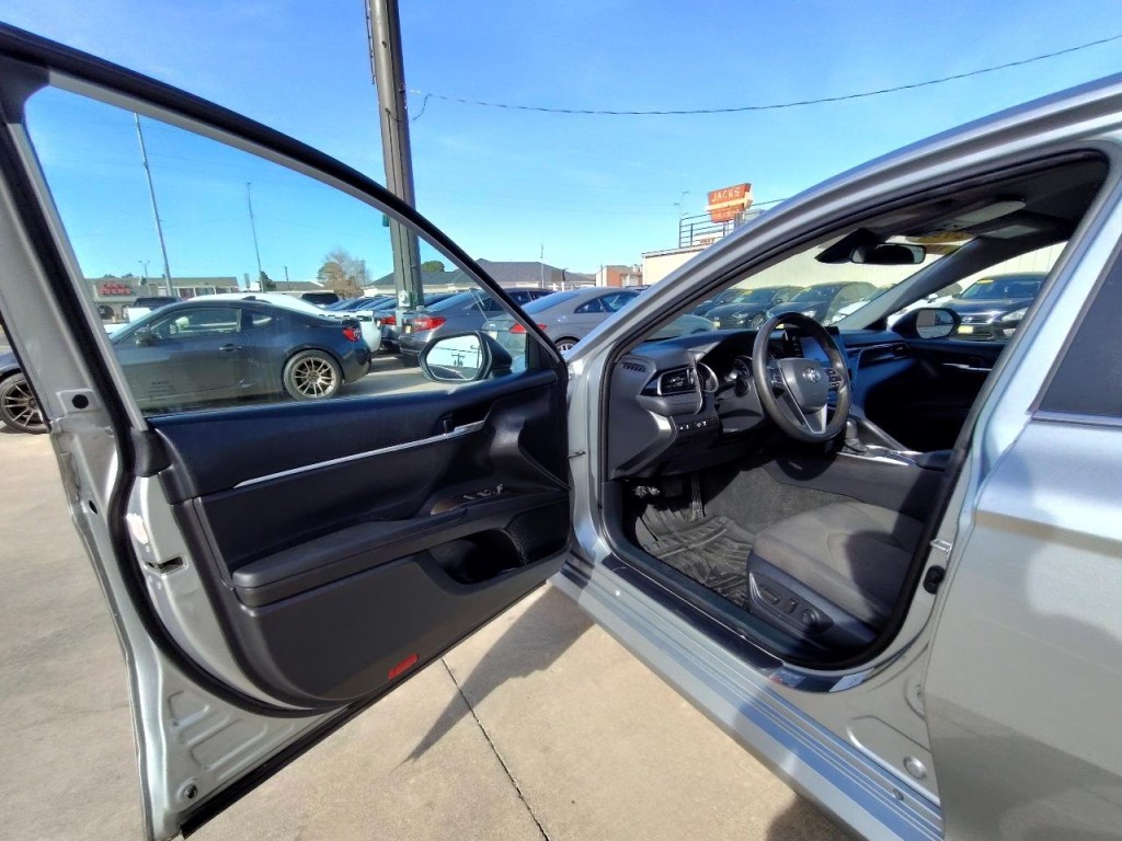 2023 Toyota Camry Image 13