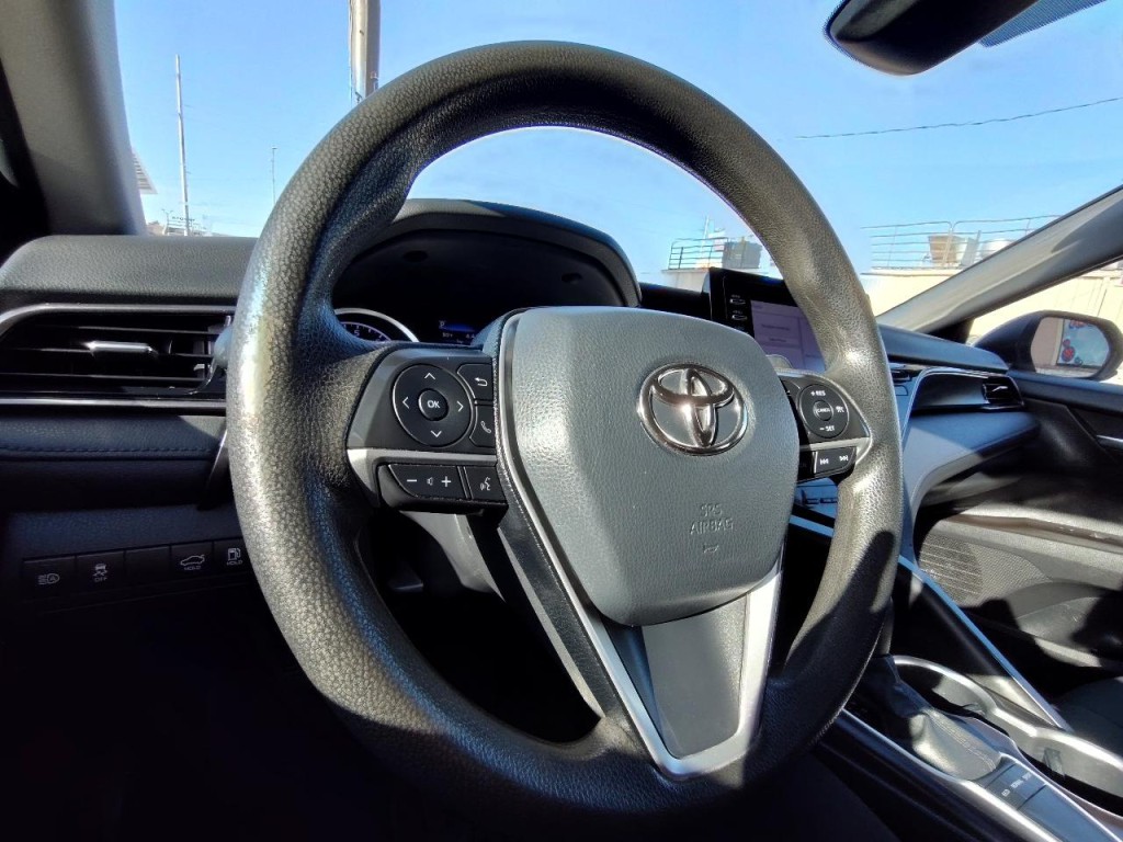 2023 Toyota Camry Image 18