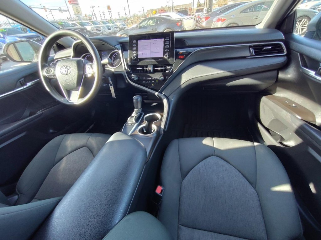 2023 Toyota Camry Image 37