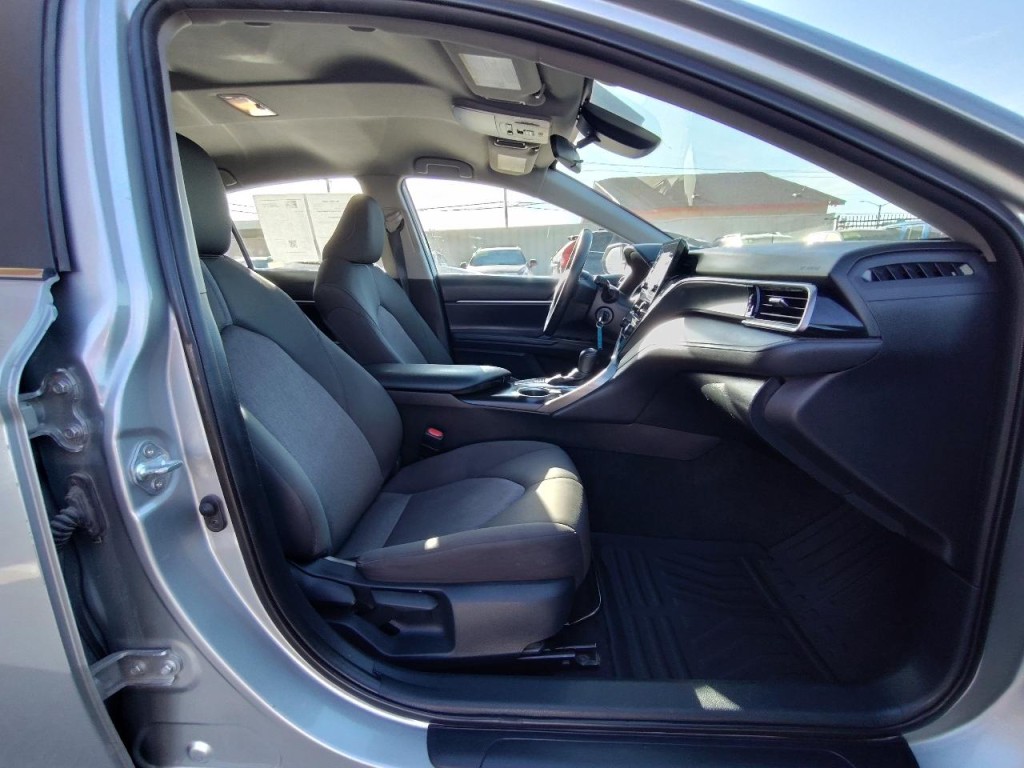 2023 Toyota Camry Image 43
