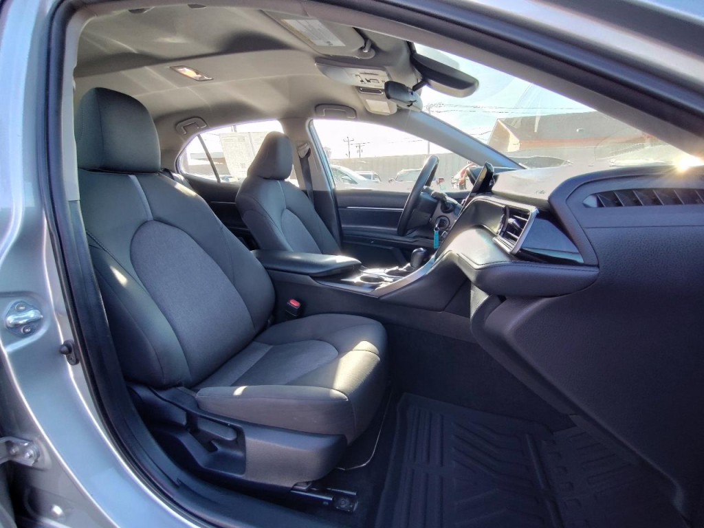 2023 Toyota Camry Image 44
