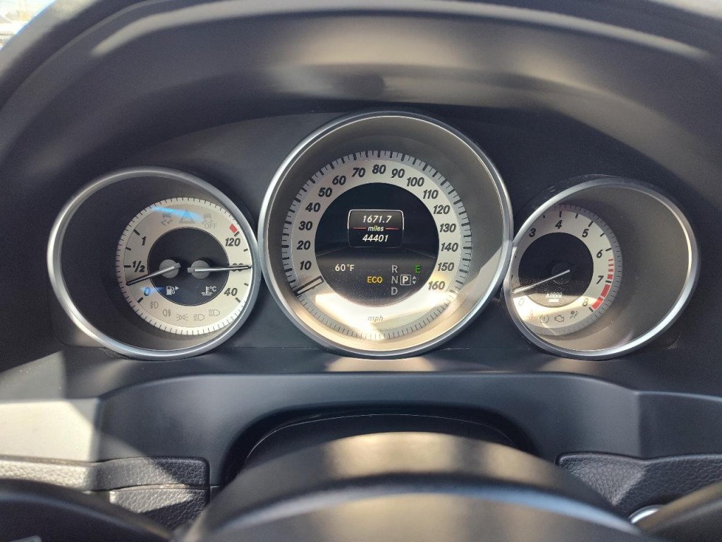 2014 Mercedes-Benz E-Class Image 26