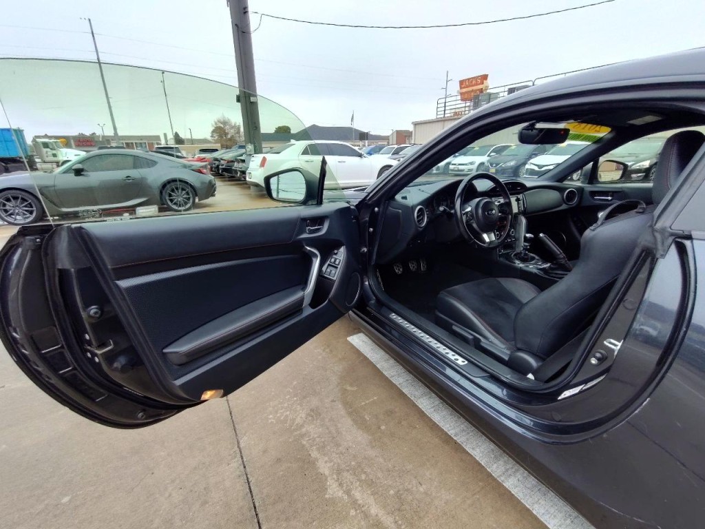 2018 Subaru BRZ Image 13