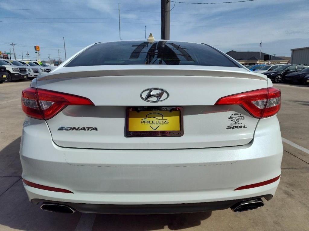 2017 Hyundai Sonata Image 5