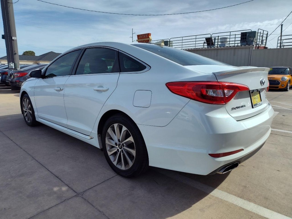 2017 Hyundai Sonata Image 6