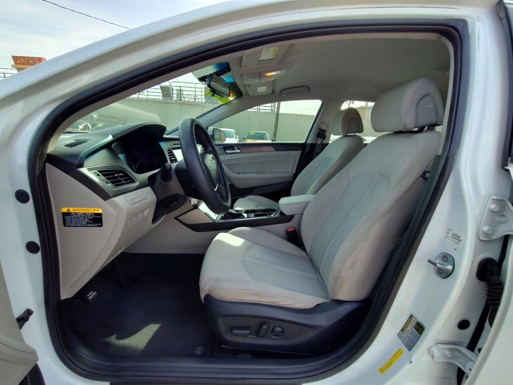 2017 Hyundai Sonata Image 14