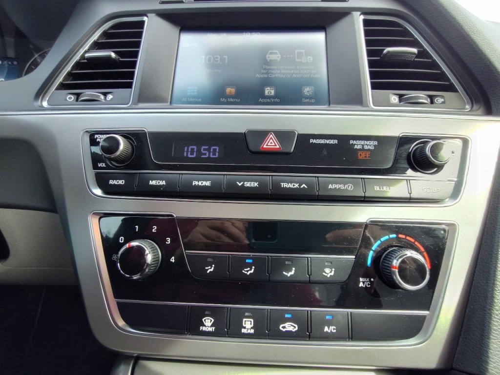 2017 Hyundai Sonata Image 23