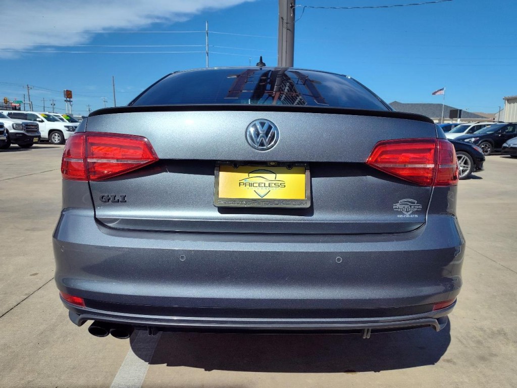 2017 Volkswagen Jetta Image 5