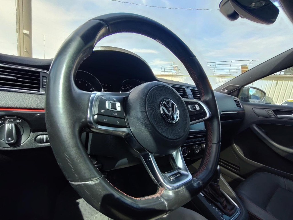 2017 Volkswagen Jetta Image 15