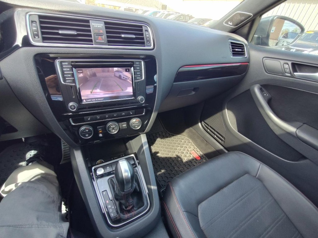 2017 Volkswagen Jetta Image 18