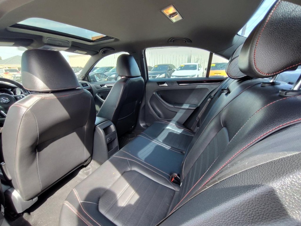 2017 Volkswagen Jetta Image 34