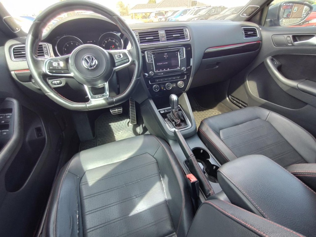 2017 Volkswagen Jetta Image 35