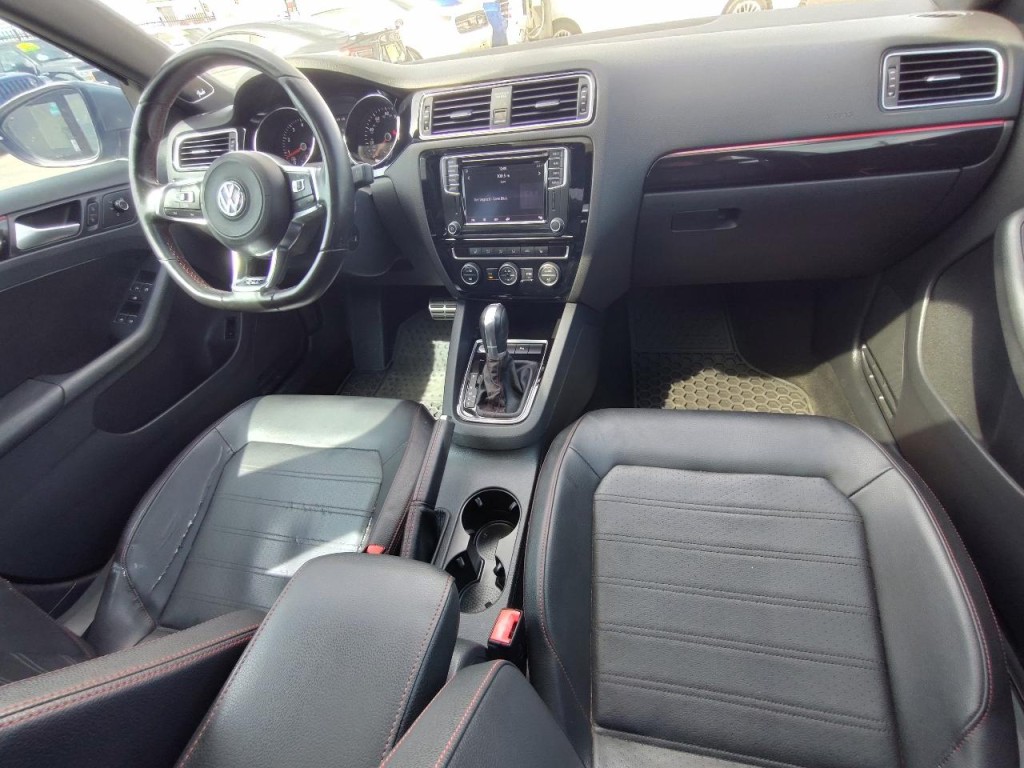 2017 Volkswagen Jetta Image 37