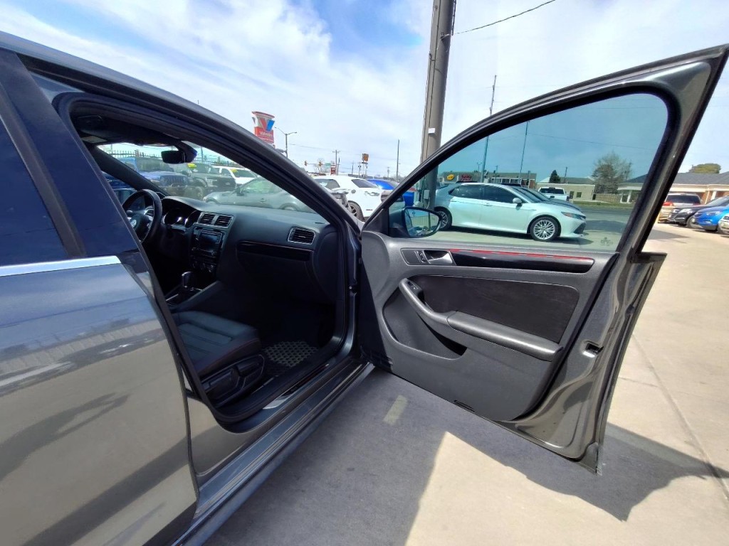 2017 Volkswagen Jetta Image 42