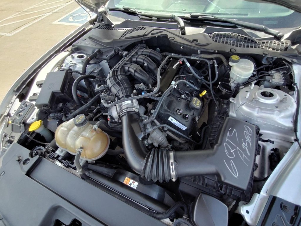 2016 Ford Mustang Image 12