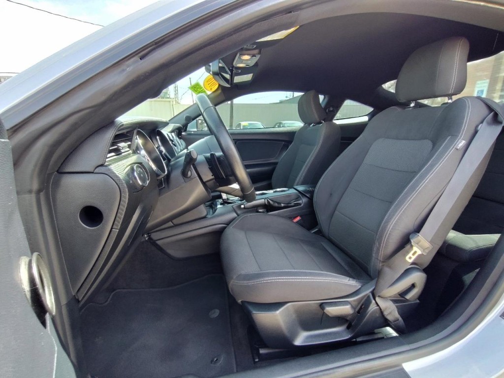 2016 Ford Mustang Image 15