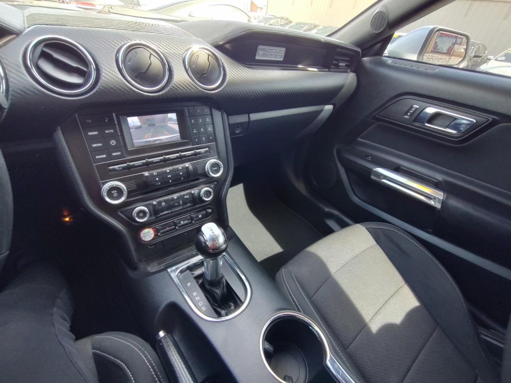 2016 Ford Mustang Image 17
