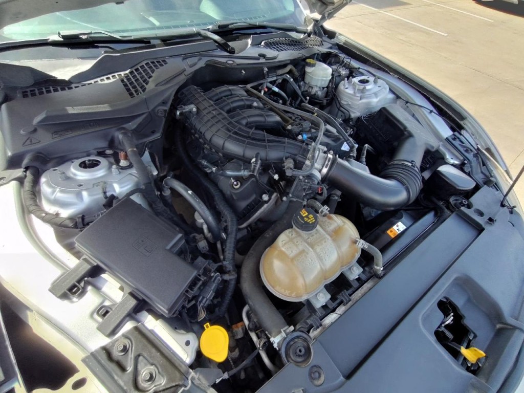 2016 Ford Mustang Image 31