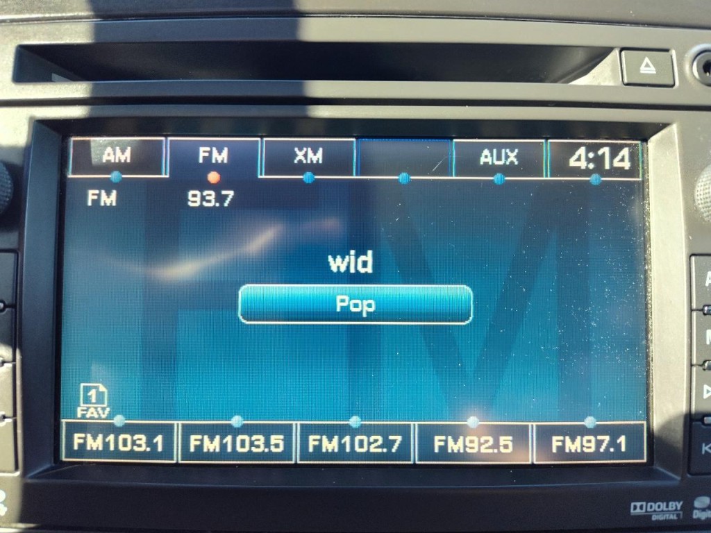 2011 Chevrolet Avalanche Image 27