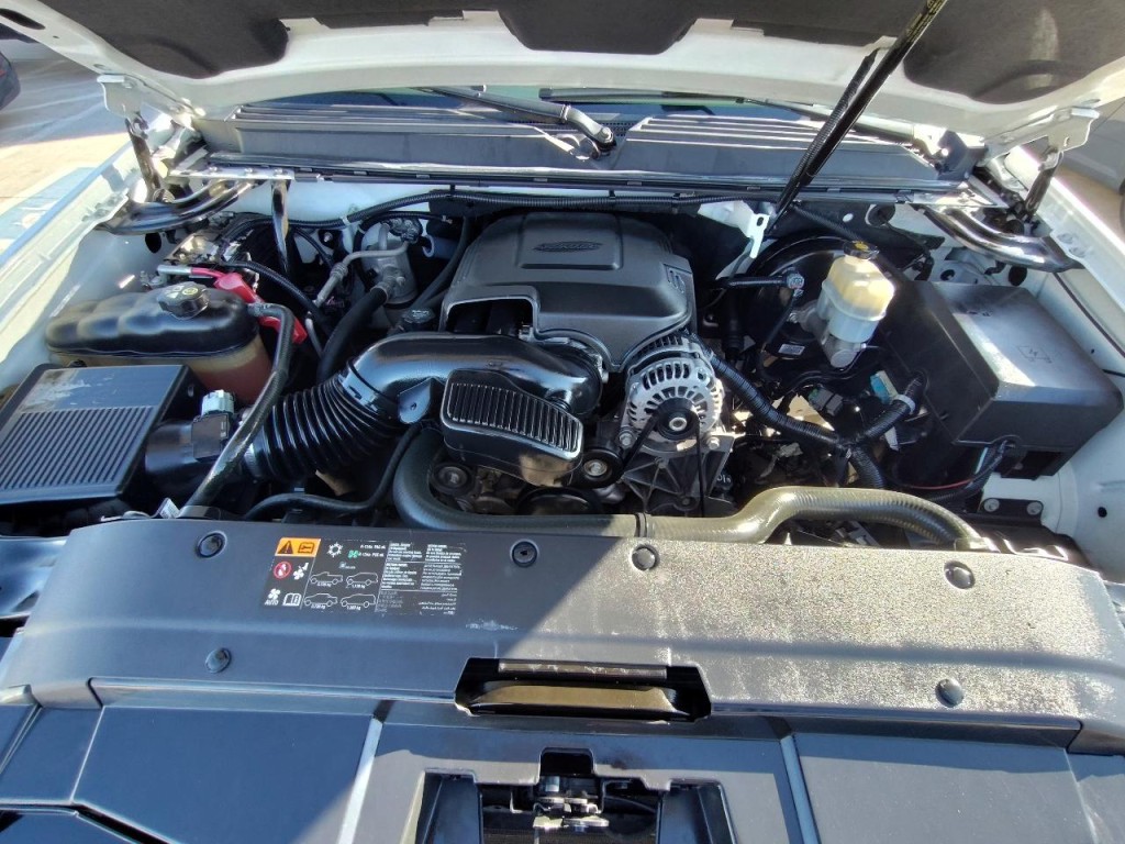 2011 Chevrolet Avalanche Image 47