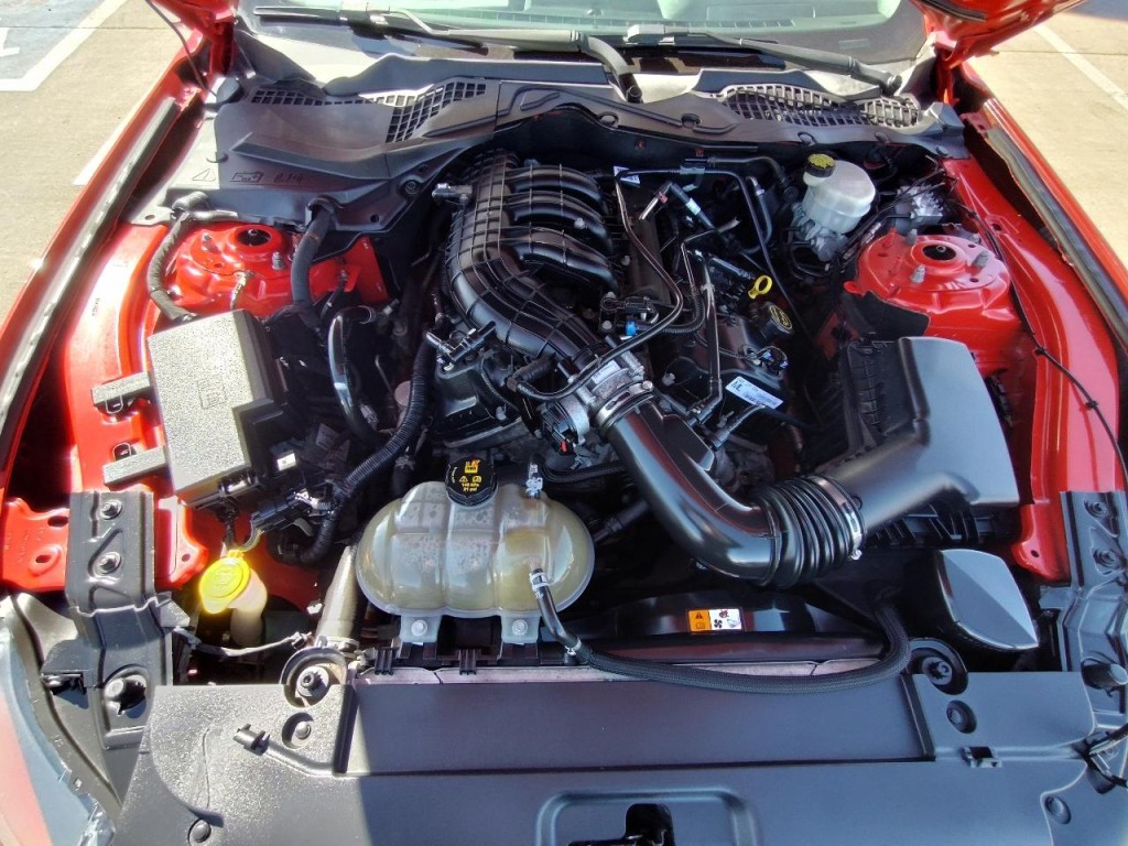 2017 Ford Mustang Image 34