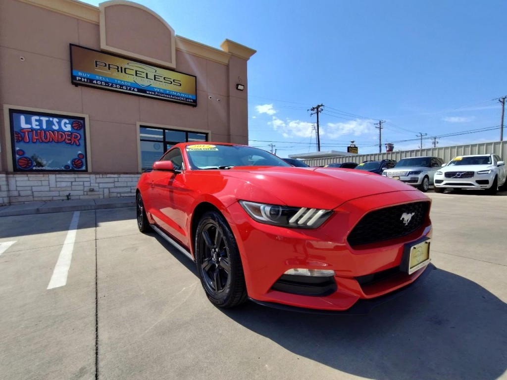 2017 Ford Mustang Image 2