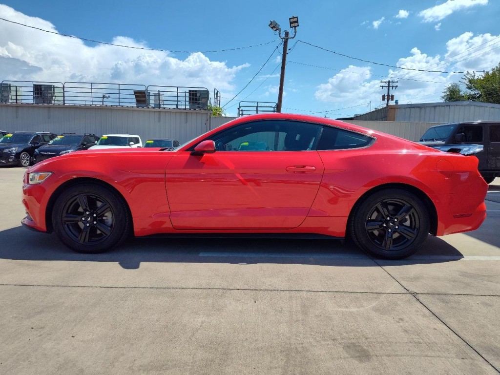 2017 Ford Mustang Image 7