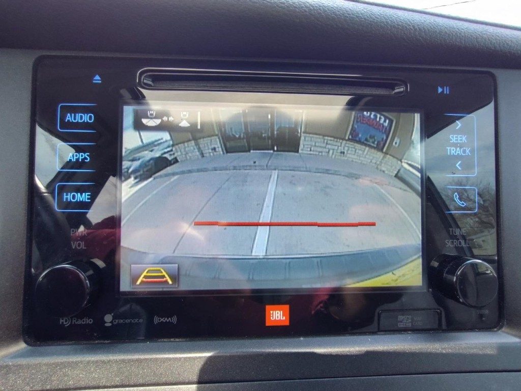 2017 Toyota Sienna Image 25