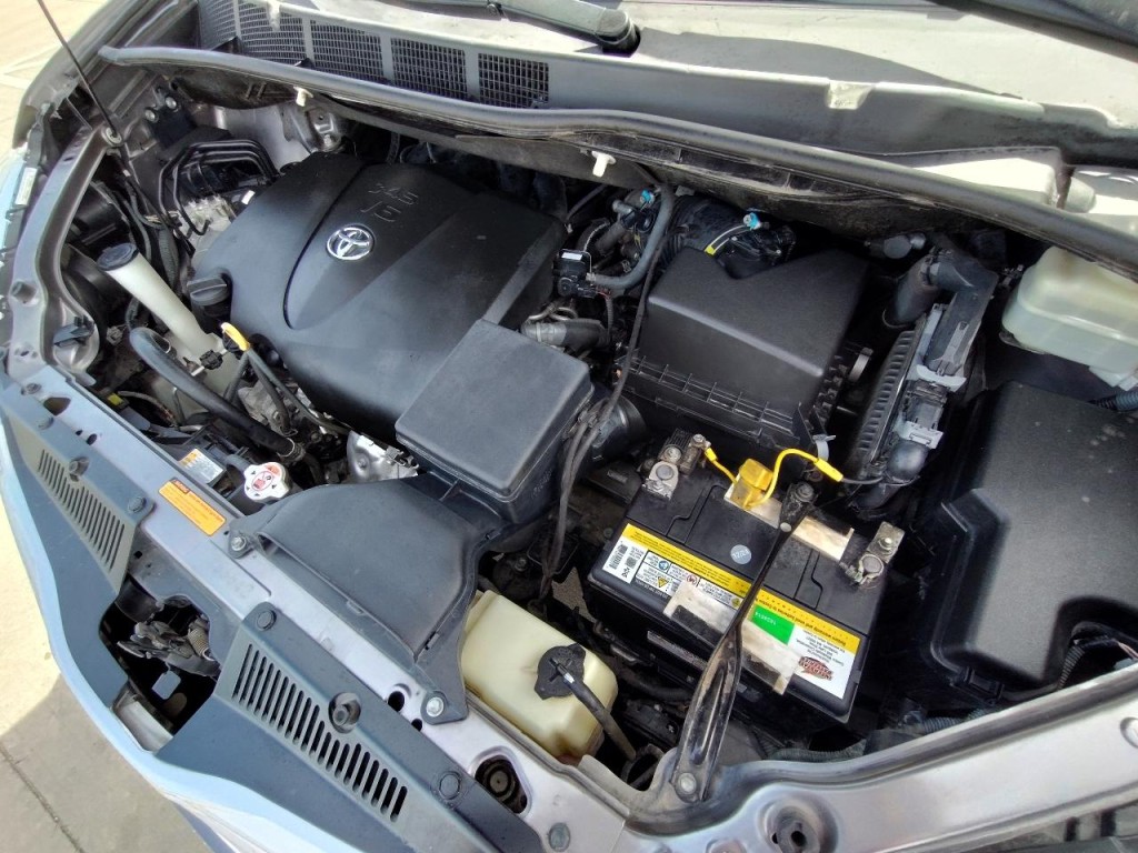 2017 Toyota Sienna Image 54